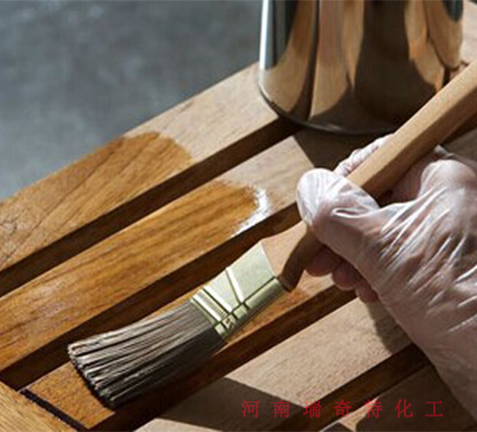 怎樣解決木器漆出現(xiàn)跑油現(xiàn)象？