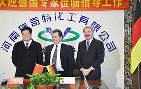 專(zhuān)家團(tuán)隊(duì) 專(zhuān)家團(tuán)隊(duì)