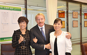 專(zhuān)家團(tuán)隊(duì) 專(zhuān)家團(tuán)隊(duì)